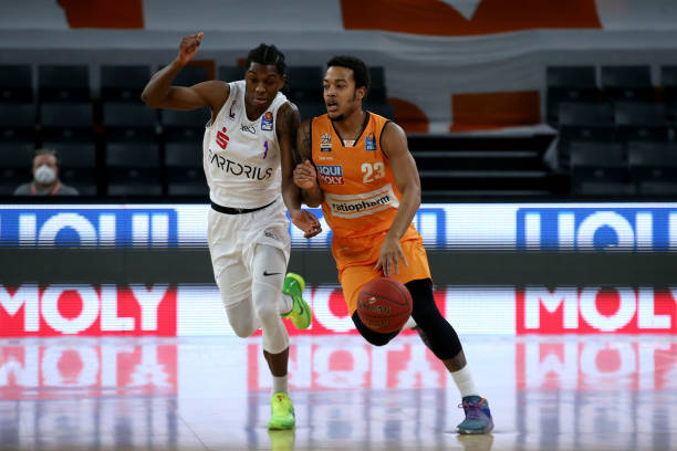 这帮助她们 这帮助她们